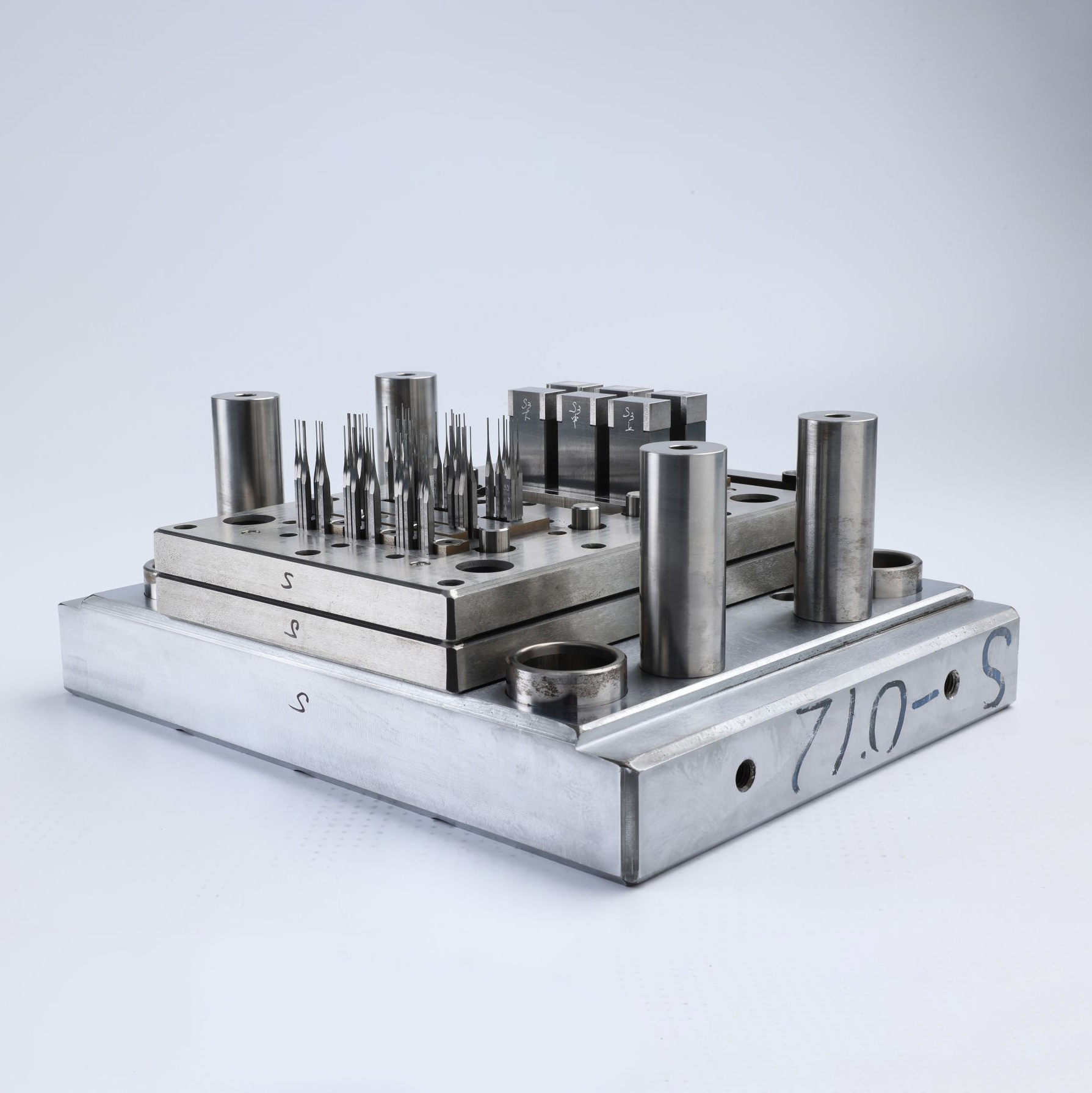 IC Lead Frame Upper Mold